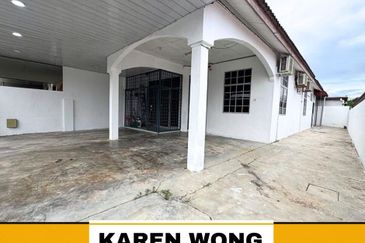 PARTLY FURNISHED TAMAN DESA ENGGANG 1 Storey SEMI DETACHED for RENT