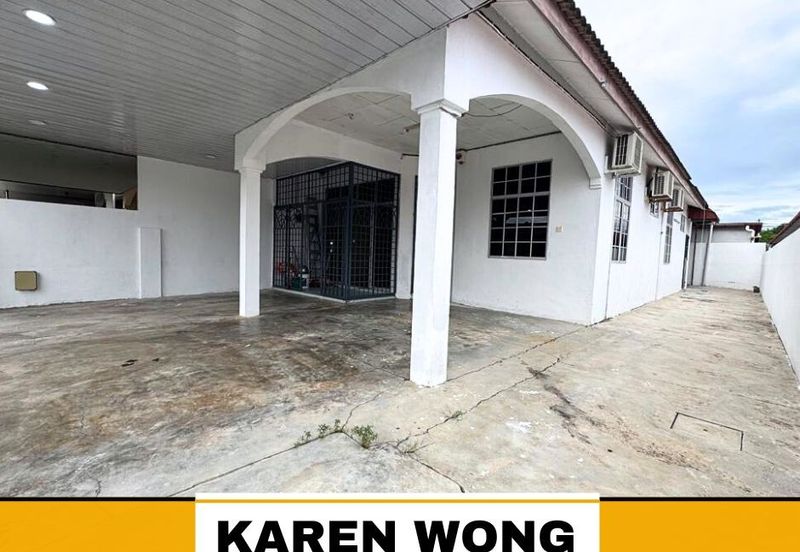 PARTLY FURNISHED TAMAN DESA ENGGANG 1 Storey SEMI DETACHED for RENT