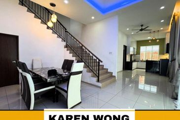 FULLY FURNISHED RENOVATED SP SAUJANA ENDLOT Double Storey Terrace for RENT