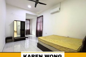 FULLY FURNISHED RENOVATED SP SAUJANA ENDLOT Double Storey Terrace for RENT