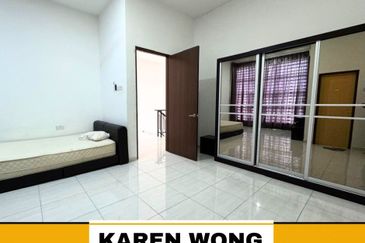 FULLY FURNISHED RENOVATED SP SAUJANA ENDLOT Double Storey Terrace for RENT