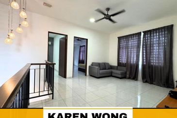 FULLY FURNISHED RENOVATED SP SAUJANA ENDLOT Double Storey Terrace for RENT