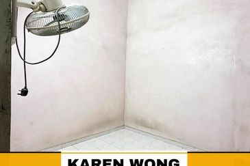 WALKING DISTANCE TO NEW CMART TAMAN CENGAL INDAH