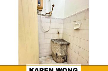 WALKING DISTANCE TO NEW CMART TAMAN CENGAL INDAH