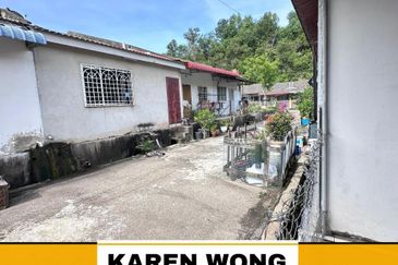 WALKING DISTANCE TO NEW CMART TAMAN CENGAL INDAH