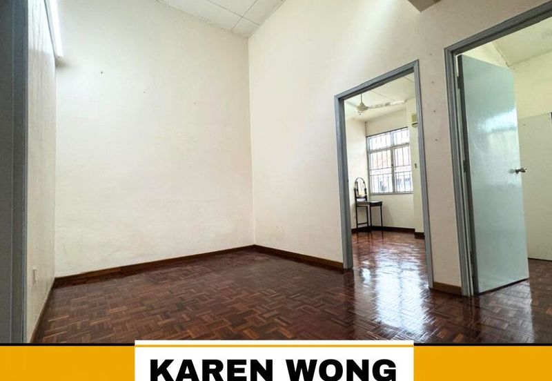 Bandar Laguna Merbok