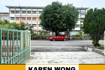 Bandar Laguna Merbok