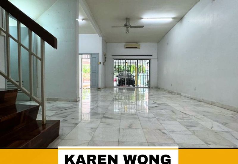 Bandar Laguna Merbok