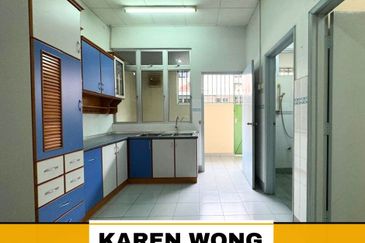 Bandar Laguna Merbok