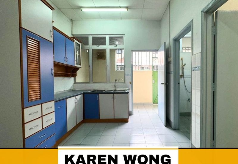 Bandar Laguna Merbok