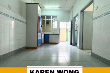 Bandar Laguna Merbok