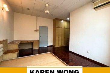 Bandar Laguna Merbok