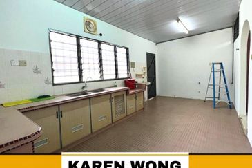 WALKING DISTANCE TO PASAR TAMAN RIA PARTLY FURNISHED House for Rent