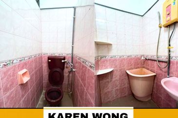 WALKING DISTANCE TO PASAR TAMAN RIA PARTLY FURNISHED House for Rent