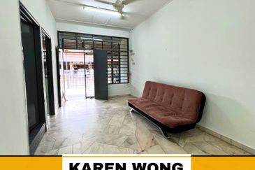WALKING DISTANCE TO PASAR TAMAN RIA PARTLY FURNISHED House for Rent