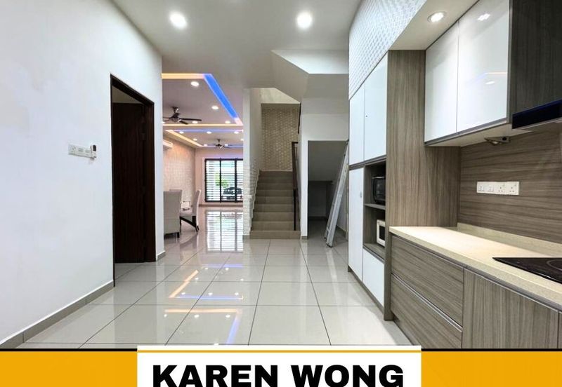 FULLY RENO SP SAUJANA BALCONY READY 2 Storey Terrace for Sale