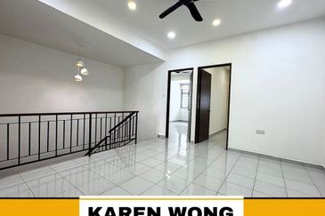 FULLY RENO SP SAUJANA BALCONY READY 2 Storey Terrace for Sale