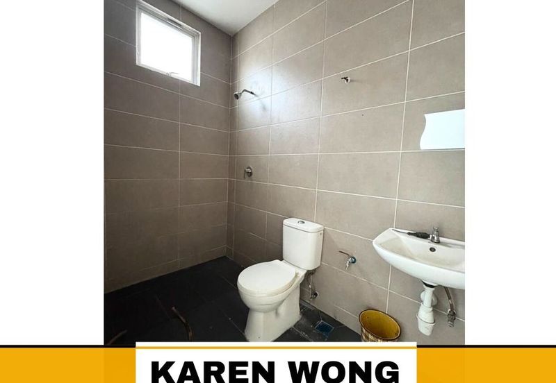 NEGOTIABLE SP SAUJANA Gated & Guarded Dobule Storey Terrace House for Sale