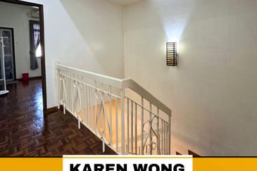 RENO EXTENDED BANDAR LAGUNA MERBOK Partly Furnished 2 Storey Terrace for Sale