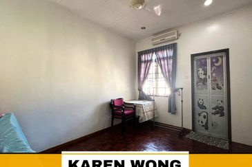 RENO EXTENDED BANDAR LAGUNA MERBOK Partly Furnished 2 Storey Terrace for Sale