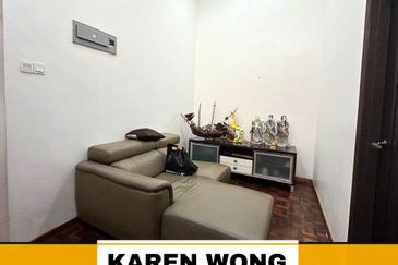 RENO EXTENDED BANDAR LAGUNA MERBOK Partly Furnished 2 Storey Terrace for Sale