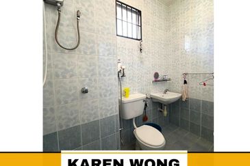 RENO EXTENDED BANDAR LAGUNA MERBOK Partly Furnished 2 Storey Terrace for Sale