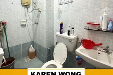 RENO EXTENDED BANDAR LAGUNA MERBOK Partly Furnished 2 Storey Terrace for Sale