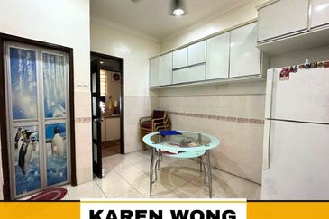 RENO EXTENDED BANDAR LAGUNA MERBOK Partly Furnished 2 Storey Terrace for Sale