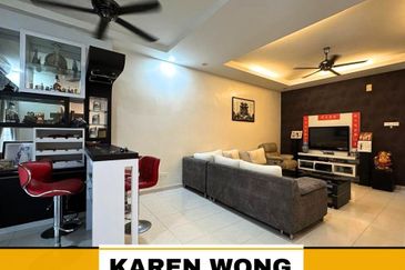 RENO EXTENDED BANDAR LAGUNA MERBOK Partly Furnished 2 Storey Terrace for Sale