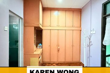 RENO WITH KITCHEN CABINET BANDAR LAGUNA MERBOK 2 Storey Terrace House for Sale