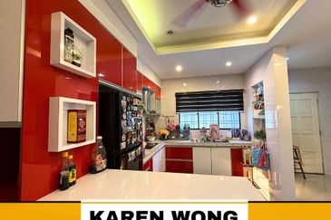 RENO WITH KITCHEN CABINET BANDAR LAGUNA MERBOK 2 Storey Terrace House for Sale