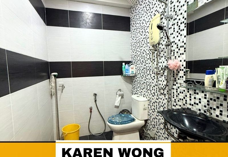 RENO WITH KITCHEN CABINET BANDAR LAGUNA MERBOK 2 Storey Terrace House for Sale