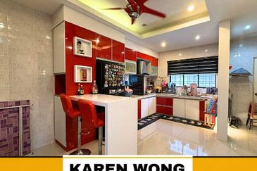 RENO WITH KITCHEN CABINET BANDAR LAGUNA MERBOK 2 Storey Terrace House for Sale