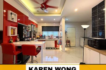 RENO WITH KITCHEN CABINET BANDAR LAGUNA MERBOK 2 Storey Terrace House for Sale