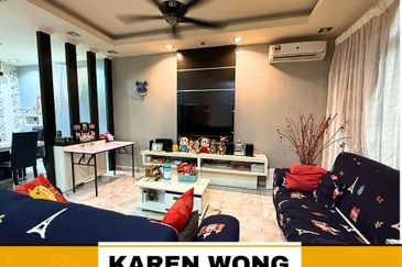 RENO WITH KITCHEN CABINET BANDAR LAGUNA MERBOK 2 Storey Terrace House for Sale