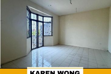 OPEN FACING BANDAR UTAMA BELOW MV 2 Storey Terrace for Sale