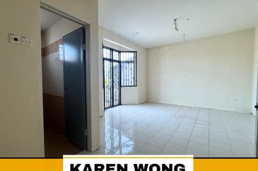 OPEN FACING BANDAR UTAMA BELOW MV 2 Storey Terrace for Sale
