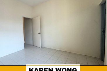OPEN FACING BANDAR UTAMA BELOW MV 2 Storey Terrace for Sale