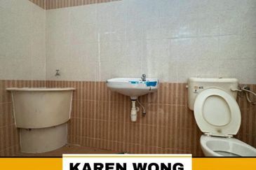 OPEN FACING BANDAR UTAMA BELOW MV 2 Storey Terrace for Sale