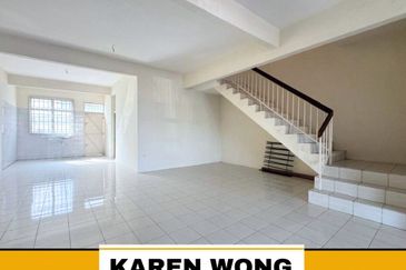 OPEN FACING BANDAR UTAMA BELOW MV 2 Storey Terrace for Sale