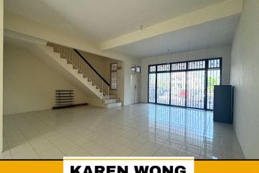 OPEN FACING BANDAR UTAMA BELOW MV 2 Storey Terrace for Sale
