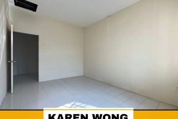 OPEN FACING BANDAR UTAMA BELOW MV 2 Storey Terrace for Sale