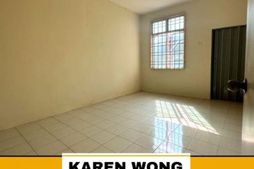 OPEN FACING BANDAR UTAMA BELOW MV 2 Storey Terrace for Sale