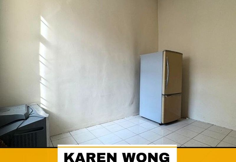 OPEN FACING BANDAR UTAMA BELOW MV 2 Storey Terrace for Sale