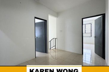 OPEN FACING UNDER VALUE GATED GUARDED PRIMA RESIDENSI UTAMA 2 Storey Terrace House for Sale