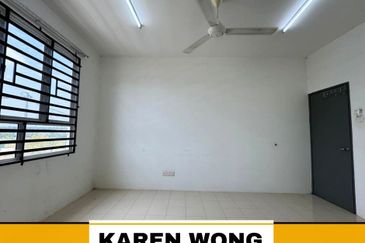 OPEN FACING UNDER VALUE GATED GUARDED PRIMA RESIDENSI UTAMA 2 Storey Terrace House for Sale
