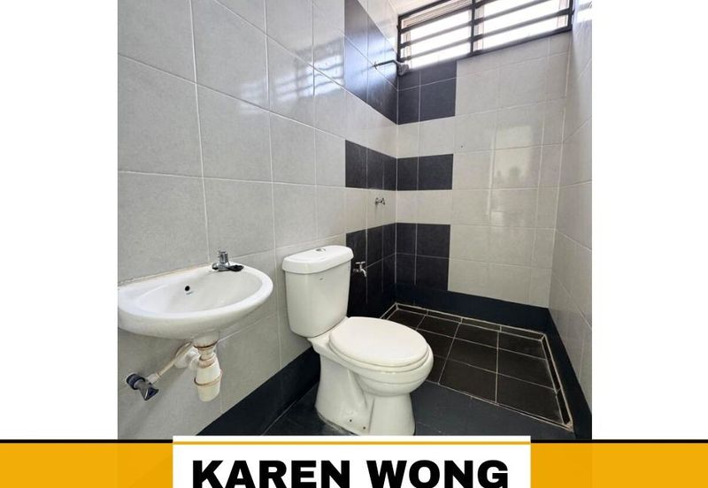 OPEN FACING UNDER VALUE GATED GUARDED PRIMA RESIDENSI UTAMA 2 Storey Terrace House for Sale