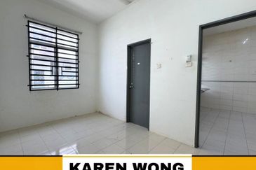 OPEN FACING UNDER VALUE GATED GUARDED PRIMA RESIDENSI UTAMA 2 Storey Terrace House for Sale