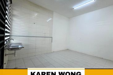 OPEN FACING UNDER VALUE GATED GUARDED PRIMA RESIDENSI UTAMA 2 Storey Terrace House for Sale