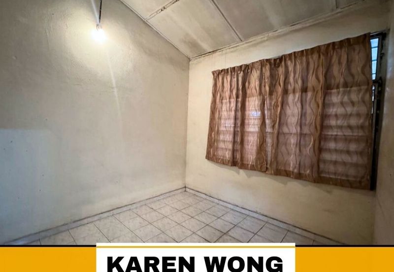 OPEN FACING BELOW MARKET PRICE TAMAN BANDAR BARU 1 Storey Terace for Sale